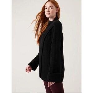 NWT Athleta Azalea sweater, Size XS